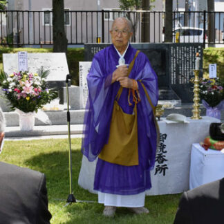 根室空襲の犠牲者追悼　20人参加、恒久平和へ誓い_1(2021-07-16)