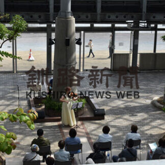 釧路出身の小池さんバイオリン奏でる　(2021-07-04)