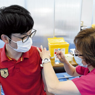 ワクチン集団接種、中学生以上も始まる(2021-07-18)