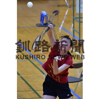 男子・瀧ケ平、女子・田嶋Ｖ　バドミントン全道選手権地区予選_1(2021-07-20)
