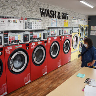 コインランドリー店　駐車場内一角に新設　Ａコープ中標津店あるる(2021-07-15)