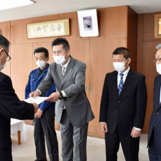 根室交通と根室ハイヤー組合が財政支援求め市へ要望書提出(2021-07-03)