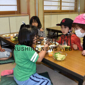 子ども食堂再開に笑顔(2021-07-06)