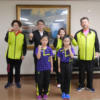 卓球全国健闘誓う　小４女子難波さんと速水さん(2021-07-09)