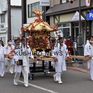 台車に載せ神輿渡御　白糠厳島神社２年ぶり(2021-07-25)