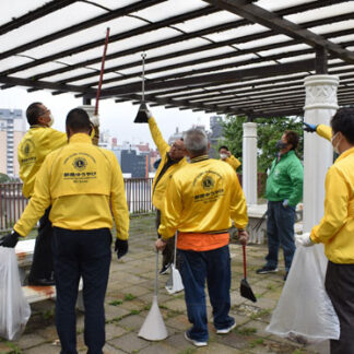 ぬさまい公園で清掃活動に汗　ゆうやけライオンズク(2021-08-29)