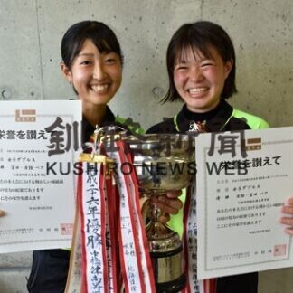 阿部・榊田組が優勝 ソフトテニス_1(2021-08-30)