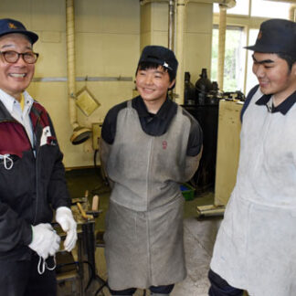 釧工生の山下さんと齋藤さん、溶接甲子園へ(2021-08-04)