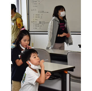 ストロー吹き矢で実験、科学は面白い　子供教室スタート(2021-09-23)