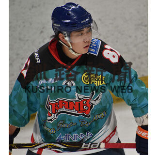 クレインズに米山と荒木が新入団　釧路出身「全力プレーを」(2021-09-10)