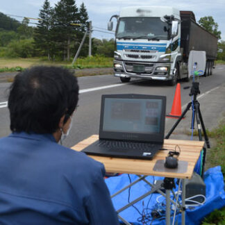 無車検車、ナンバー読み取り　釧路運輸支局が街頭検査　(2021-09-14)