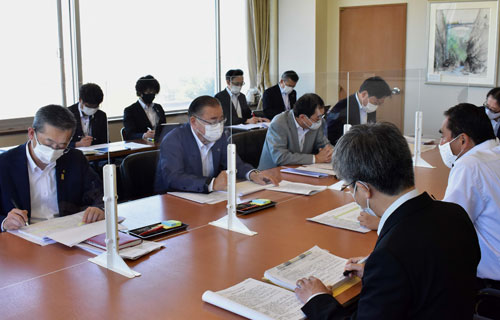 「コロナ検査キット」配布で意見 市政策会議、学校現場など範囲拡大(2021-09-17)