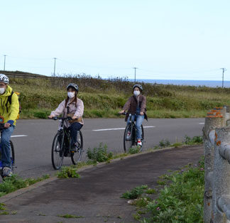 浜中観光、銀輪、乗馬で　東京の大学生らモニターツアー(2021-09-29)