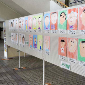 標茶でおじいちゃん・おばあちゃんの絵幼児絵画展(2021-09-05)