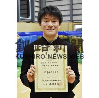 山崎、トランポリシンクロ競技で全国６位　急造ペアで健闘(2021-10-18)