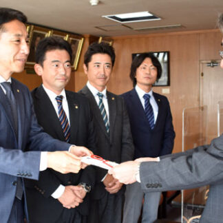 釧路ロータリークが体温測定カメラ寄贈(2021-10-20)