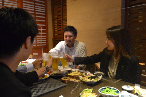 繁華街1カ月ぶり活気 飲食店に常連戻る(2021-10-02)