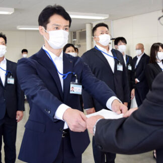 元日本製紙の６人も、釧路市が社会人枠１０人に辞令(2021-10-02)