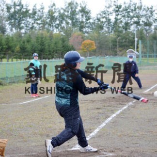 シニア塁球倶楽部Ｖ、女子は摩周制す　ソフトボールスポーツハウス杯(2021-10-17)