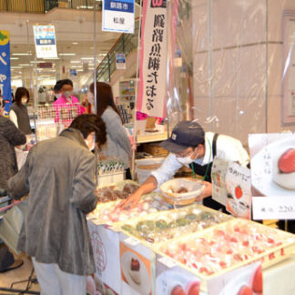 ８市町村の物産勢ぞろい　イオモールン釧路昭和でフェア(2021-10-02)