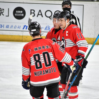 釧路厚生社 札幌に大勝 アイスホッケー(2021-10-25)