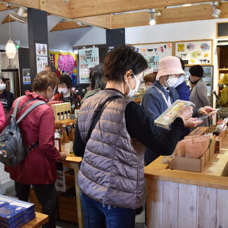 釧路町の食、景観堪能　帯広からモニターツアー客(2021-10-12)