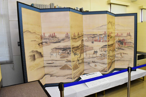 「鮭の聖地」パネルで紹介 歴史と自然の資料館で展示会(2021-10-08)