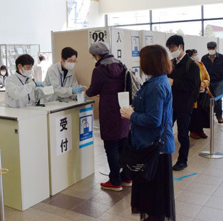 「期日前」８．２％が投票　週末混雑、午前中避けて(2021-10-29)