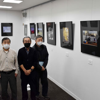 会員の力作２２点並ぶ　フォトクラブ「霧」が作品展(2021-11-16)