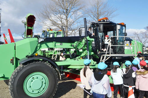 除雪車には近づかないで! 札幌の団体、愛国小で授業(2021-11-18)