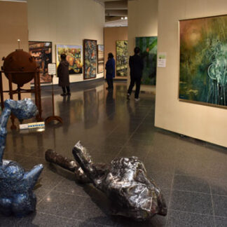 道内作家の油彩や版画、迫力の８６点　道展釧路移動展始まる(2021-11-24)