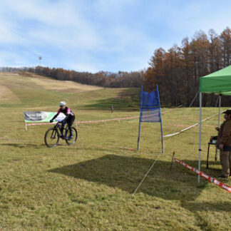 ＭＴＢでダウンヒル　ロイヤルバレイで大会(2021-11-07)