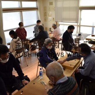 挑戦権を懸け熱戦　囲碁名人戦始まる(2021-11-22)