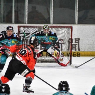 クレインズ敵地連勝へ　氷上練習に汗(2021-11-19)