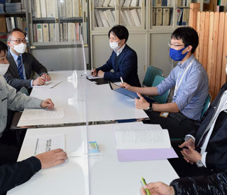 釧路市政策が道経産局長賞　商業労政課、若者定着で課題解決(2021-11-28)