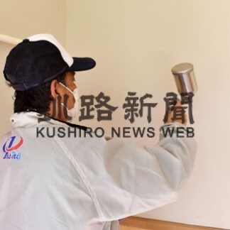 別海保育園に無償で抗菌コーティング　上田組(2021-11-02)