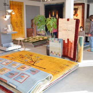 クラフトネスが世界最高峰のじゅうたん展示販売(2021-11-29)