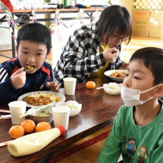 手作りカレー味わい交流　今年度最後のみんなの食堂(2021-12-04)