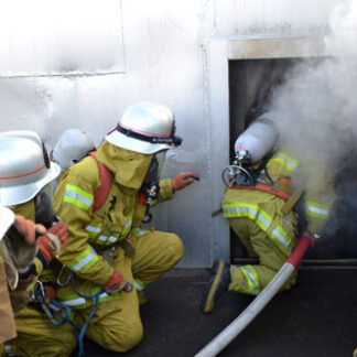 高温、濃煙下で救助　釧路市消防本部、ＫＣＭ坑道で訓練(2021-12-16)