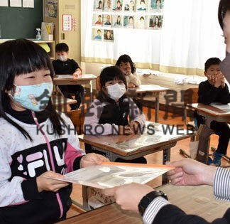 待ちに待った冬休み　釧路の小中学校で終業式(2021-12-23)