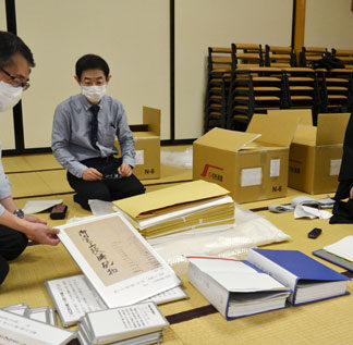 厚岸・正行寺のふすま古文書 江戸時代知る貴重な資料(2022-01-01)