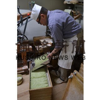 年の瀬　まちに活気_1(2021-12-31)