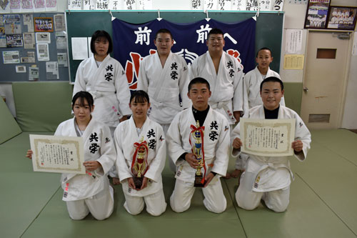 釧共栄男子が準優勝 柔道・全道中学新人団体、女子は3位入賞(2021-12-12)