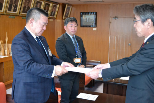 減災対策ネット活用し周知 新創クラブが市に政策要望(2021-12-30)