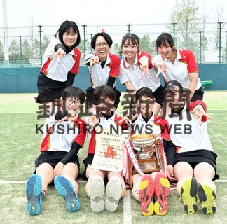 中標津男子３連覇　女子は釧北陽４年ぶりＶ　高体連ソフトテニス_1(2022-05-27)