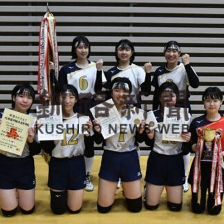 根室４７年ぶり優勝　高体連バレー_1(2022-05-23)