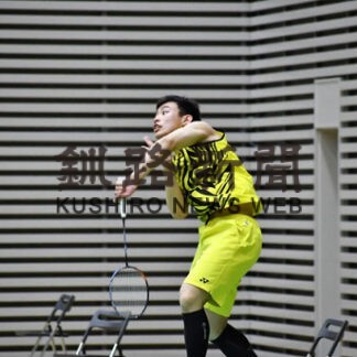 瀧ケ平（武修館３年）３冠達成　女子の田嶋（釧北陽３年）も　高体連バドミントン(2022-05-27)