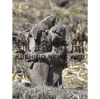 謎の恵比寿像、えびす顔健在　雑草のない今が見頃(2022-05-13)