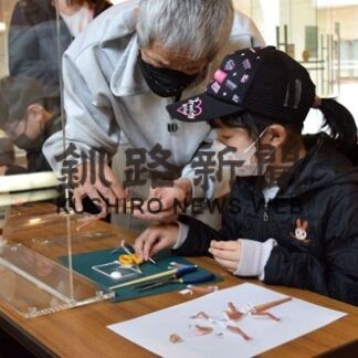 体験コーナー楽しい　博物館でイベント(2022-05-05)