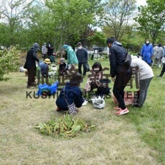 お気に入りの宿根草と交換　愛好者ら交流　(2022-05-30)